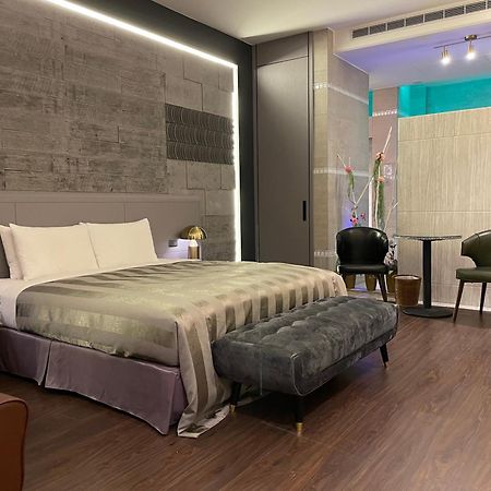 Purple Garden Motel Kaohsiung Zewnętrze zdjęcie