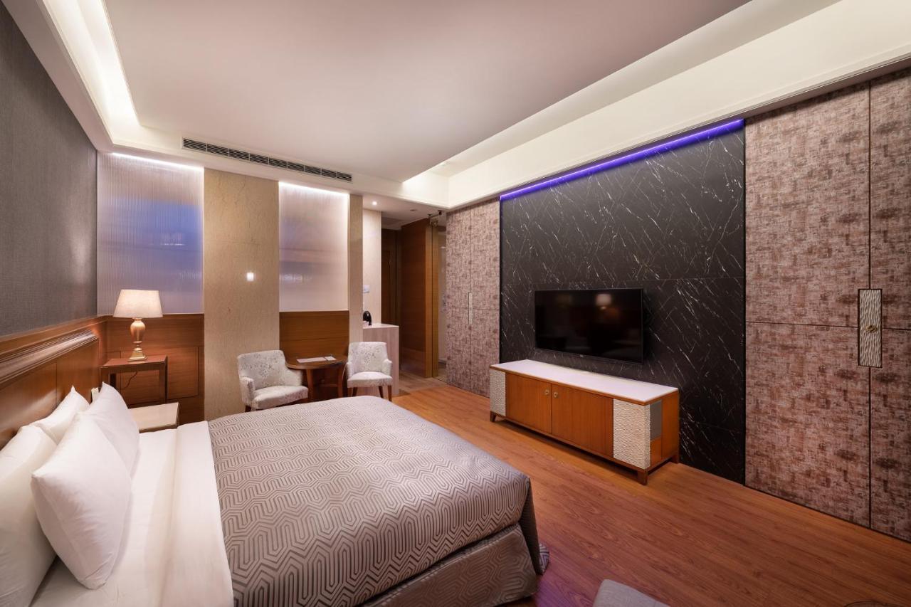 Purple Garden Motel Kaohsiung Zewnętrze zdjęcie