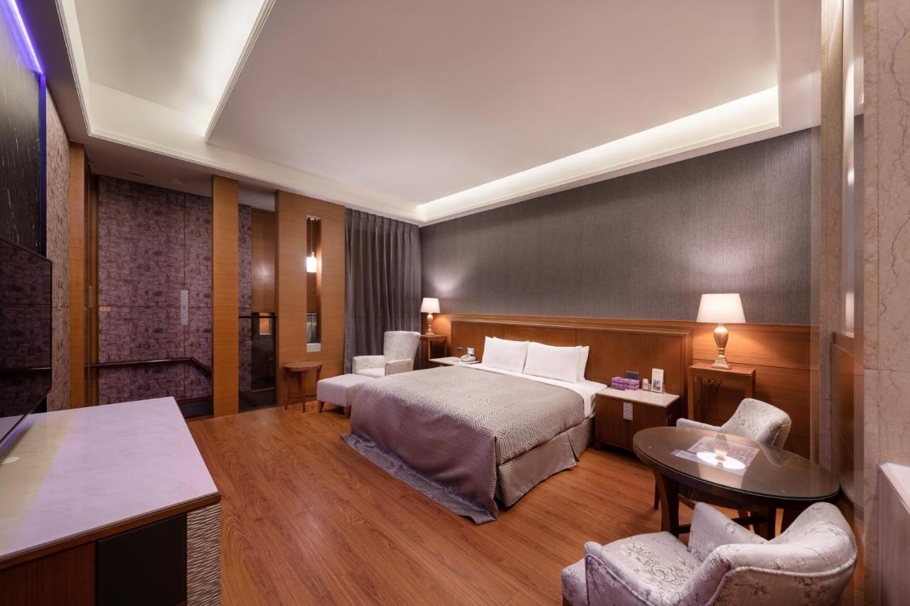 Purple Garden Motel Kaohsiung Zewnętrze zdjęcie