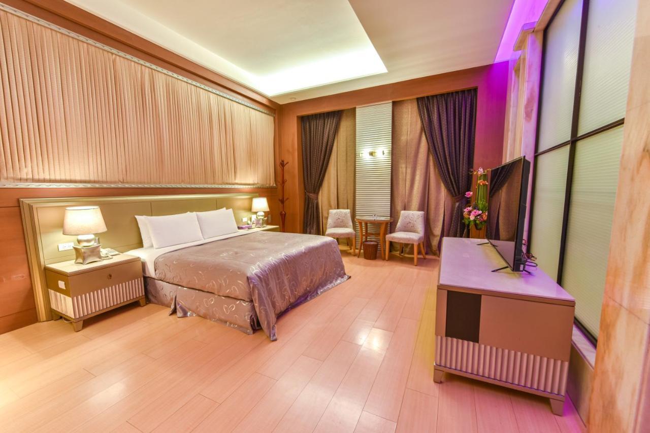 Purple Garden Motel Kaohsiung Zewnętrze zdjęcie