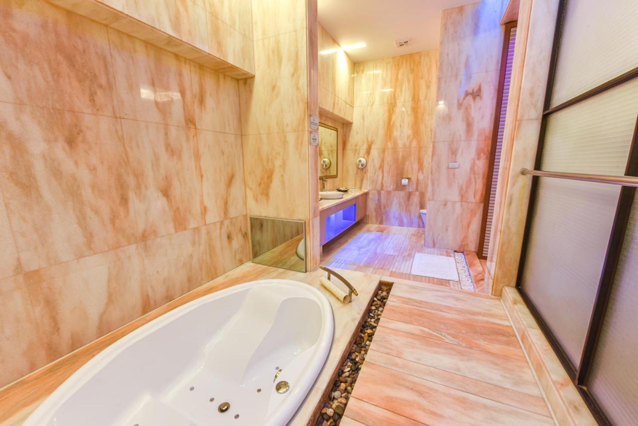 Purple Garden Motel Kaohsiung Zewnętrze zdjęcie