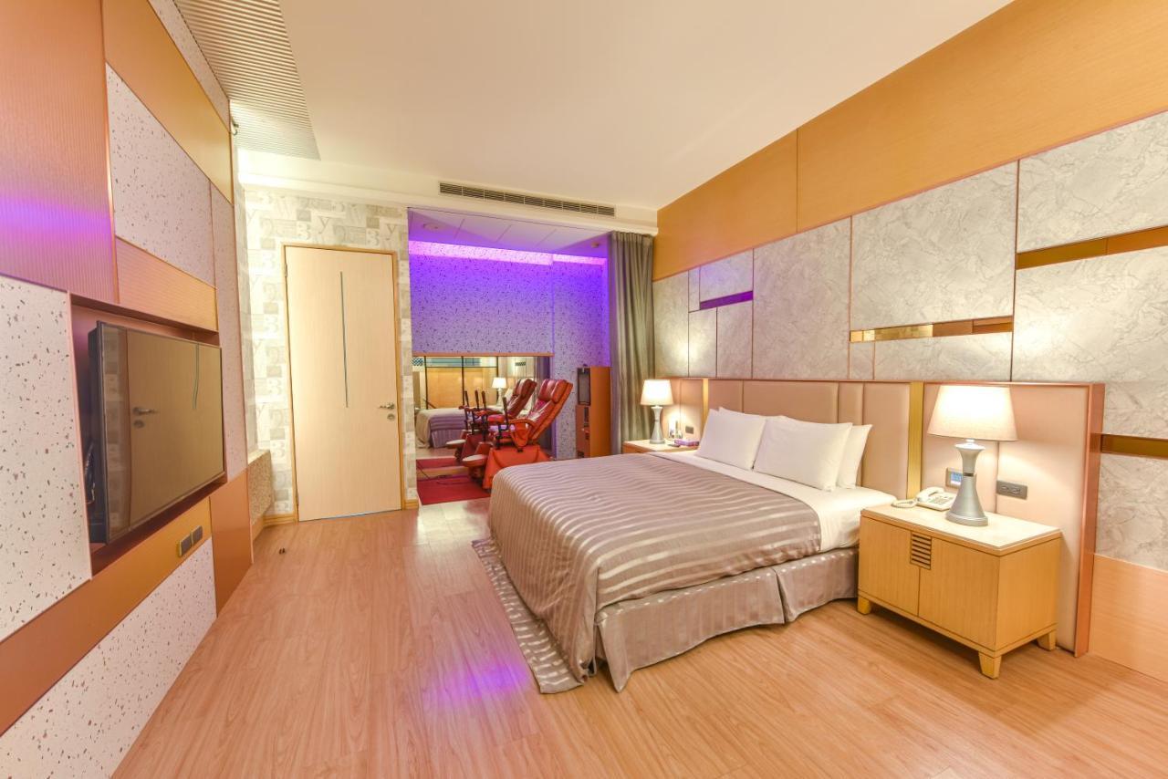 Purple Garden Motel Kaohsiung Zewnętrze zdjęcie