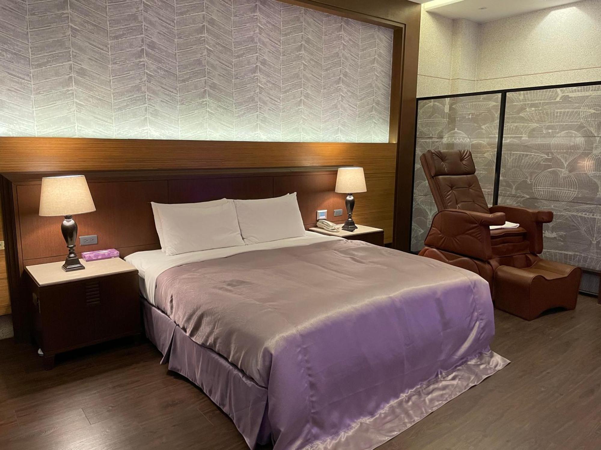 Purple Garden Motel Kaohsiung Zewnętrze zdjęcie
